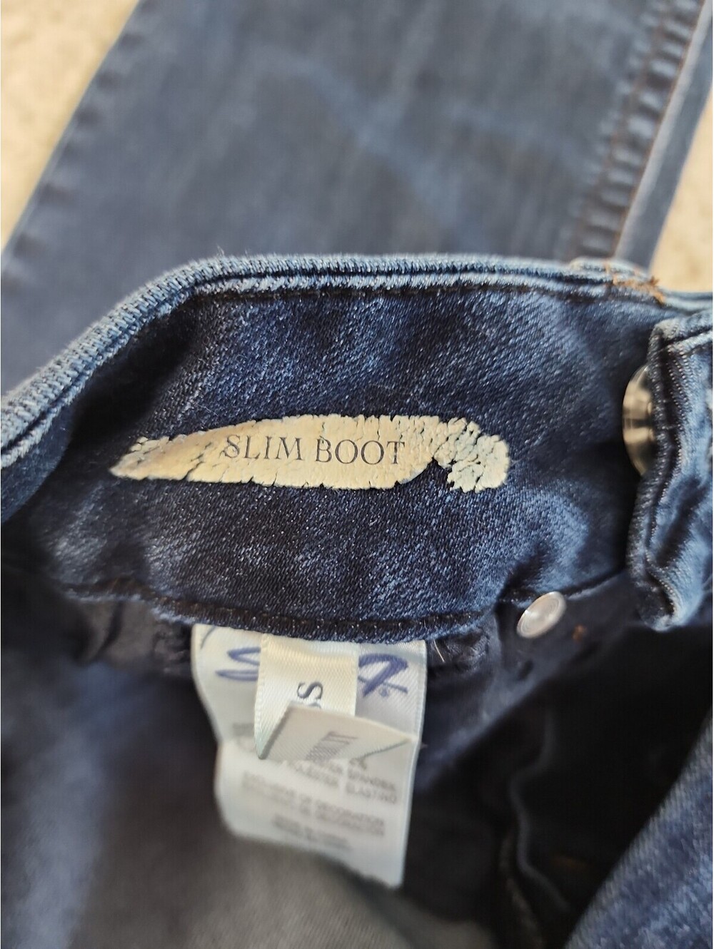 Jeans - Picture 7 of 9